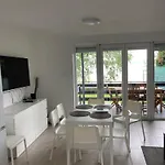 Lakeside Holiday home Balatonszarszo