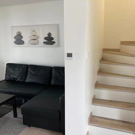 Lakeside Apartman Balatonszarszo