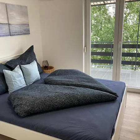 Lakeside Apartman Holiday home