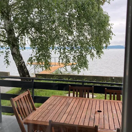 Casa de Férias Lakeside Balatonszarszo