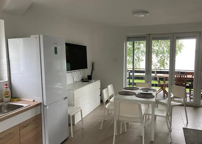 Tatil Evi Lakeside Balatonszarszo