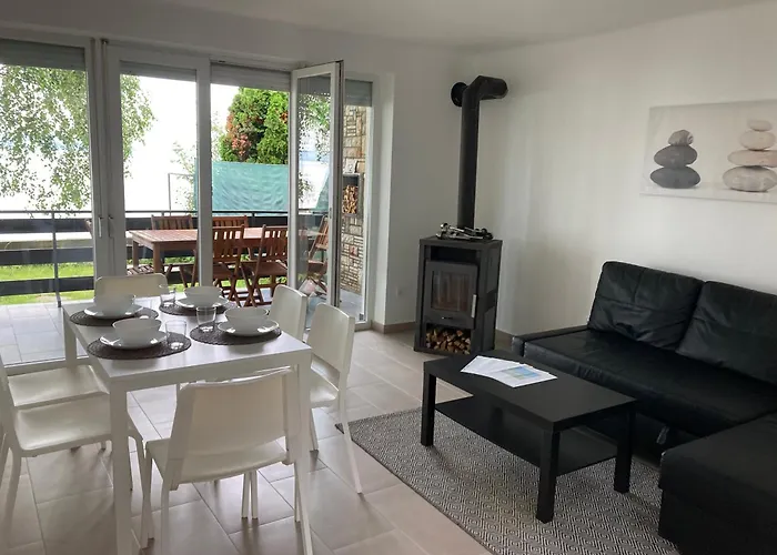 Lakeside Tatil Evi Balatonszarszo